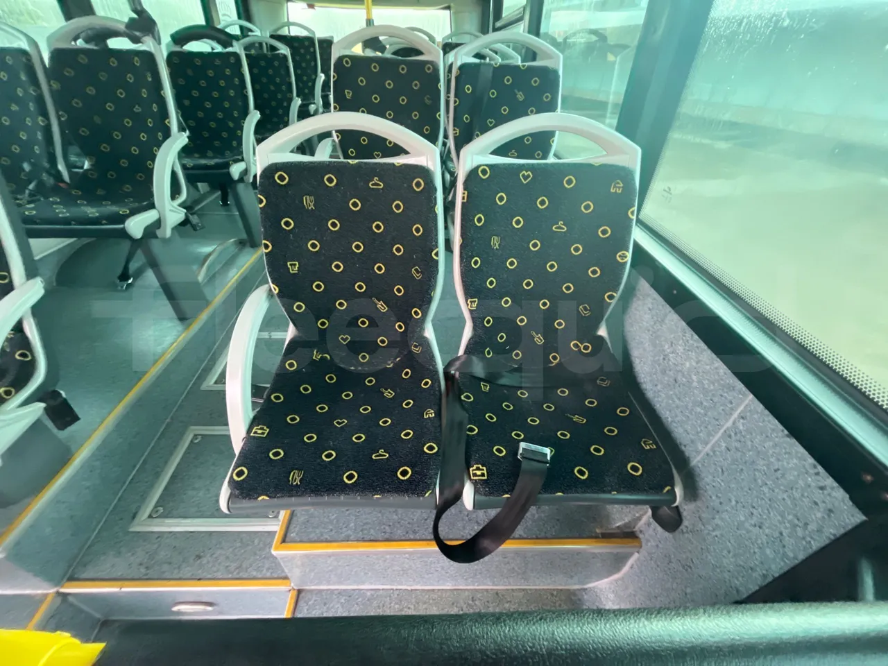 Mercedes-Benz OC500LE 1830H - EUR4 - 220kW -13.200m - central seat safety belt