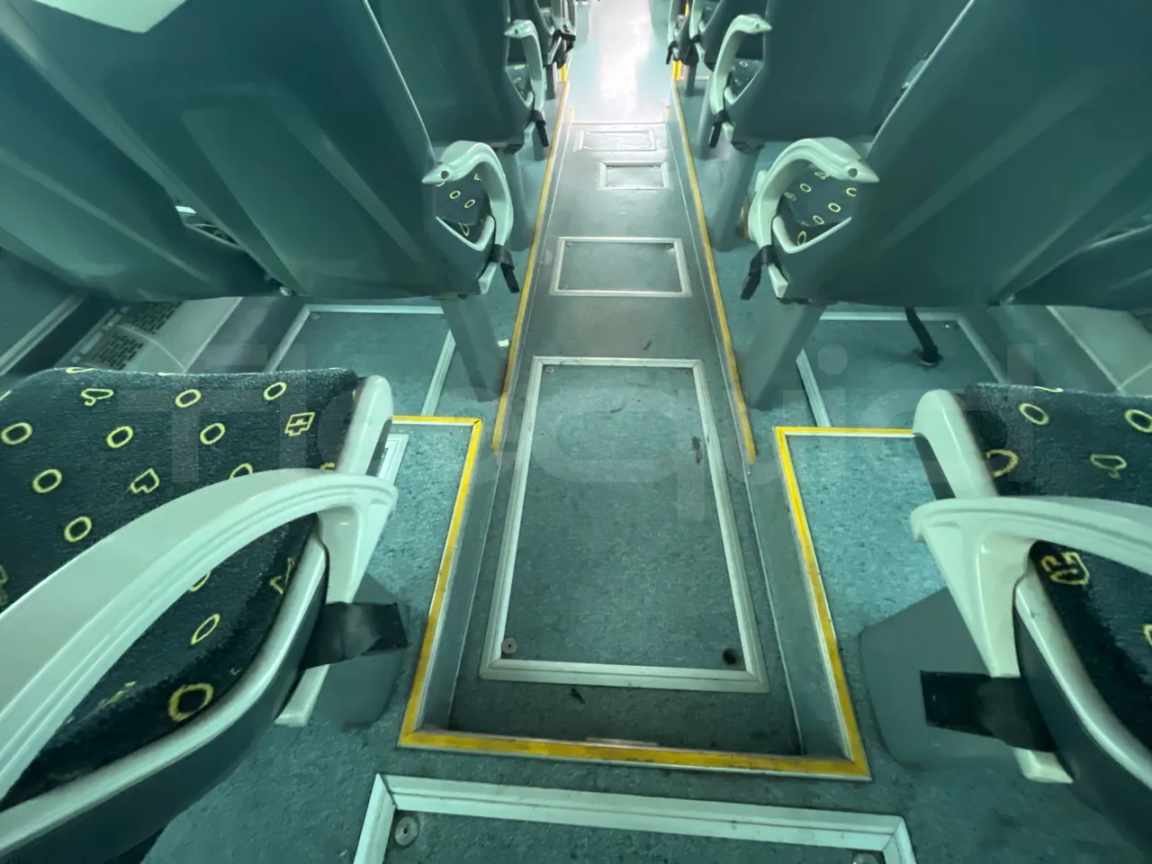 Mercedes-Benz OC500LE 1830H - EUR4 - 220kW -13.200m - mesh detail photo