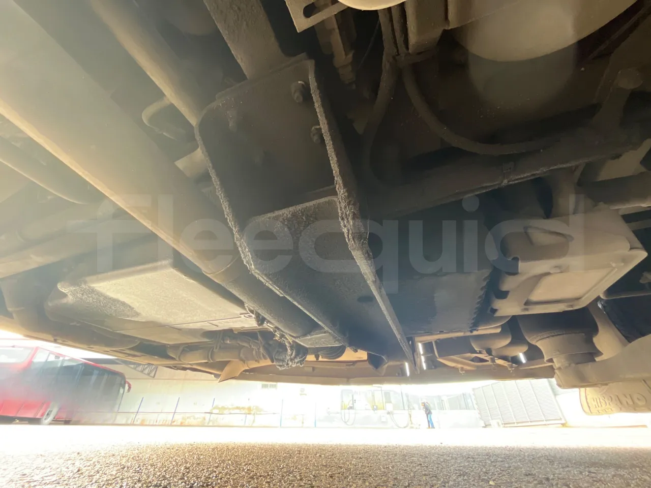 Mercedes-Benz OC500LE 1830H - EUR4 - 220kW -13.200m - axel 3 discs left