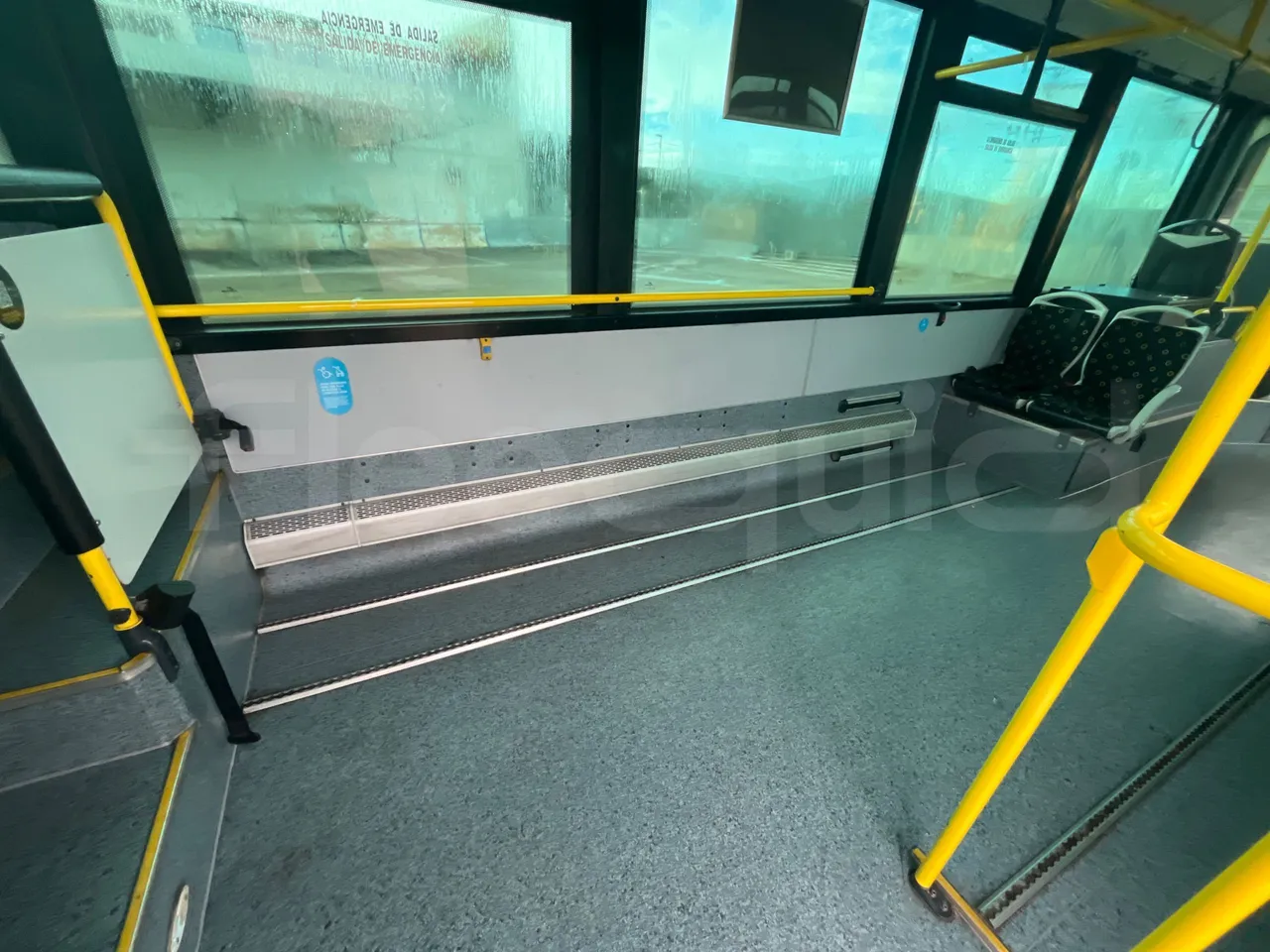 Mercedes-Benz OC500LE 1830H - EUR4 - 220kW -13.200m - folding seat photo