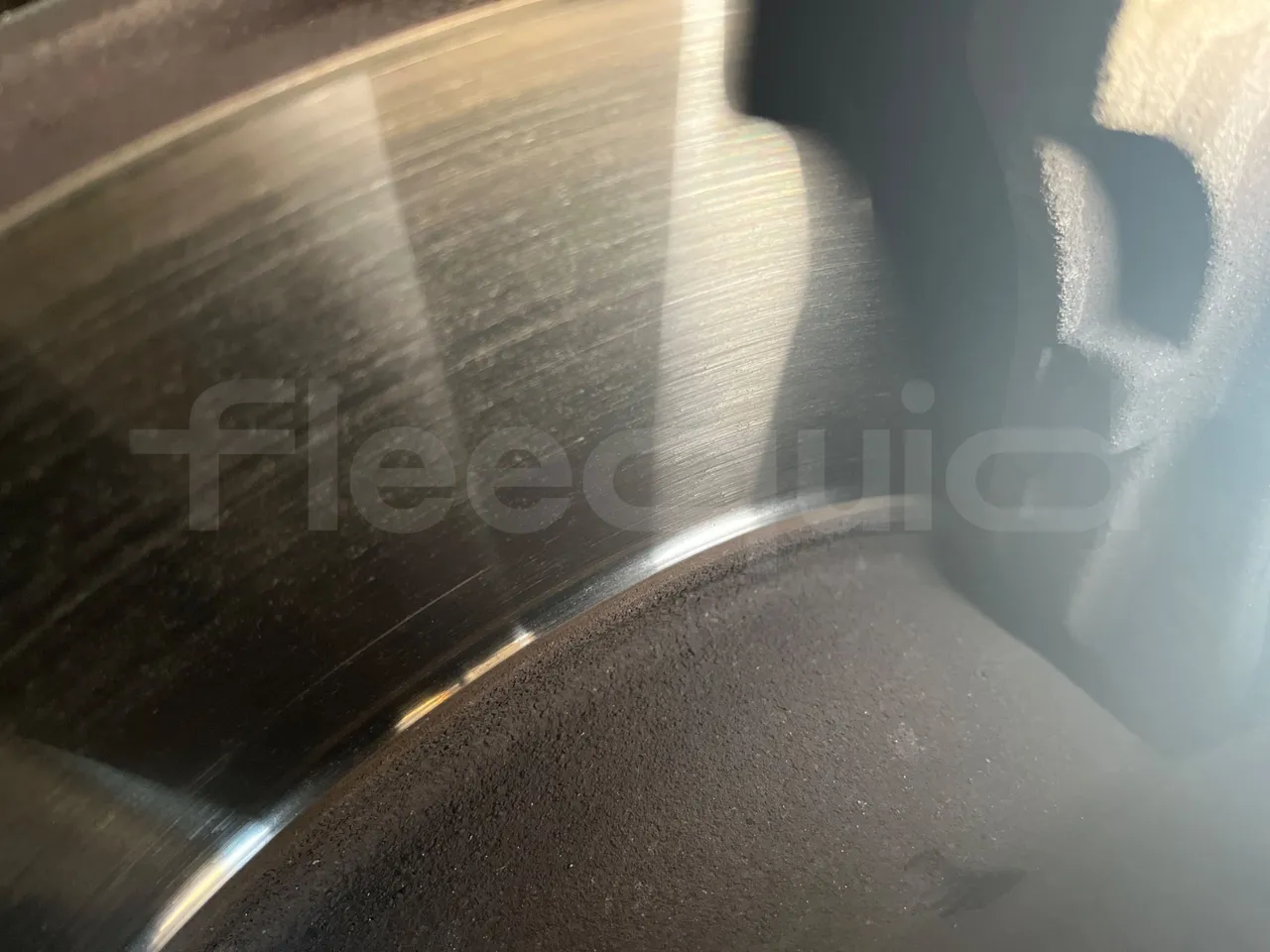 Mercedes-Benz OC500LE 1830H - EUR4 - 220kW -13.200m - front brake calipers left