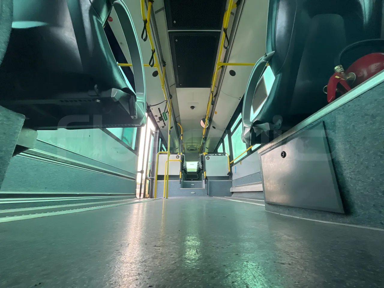 Mercedes-Benz OC500LE 1830H - EUR4 - 220kW -13.200m - interior reverse seats driver height