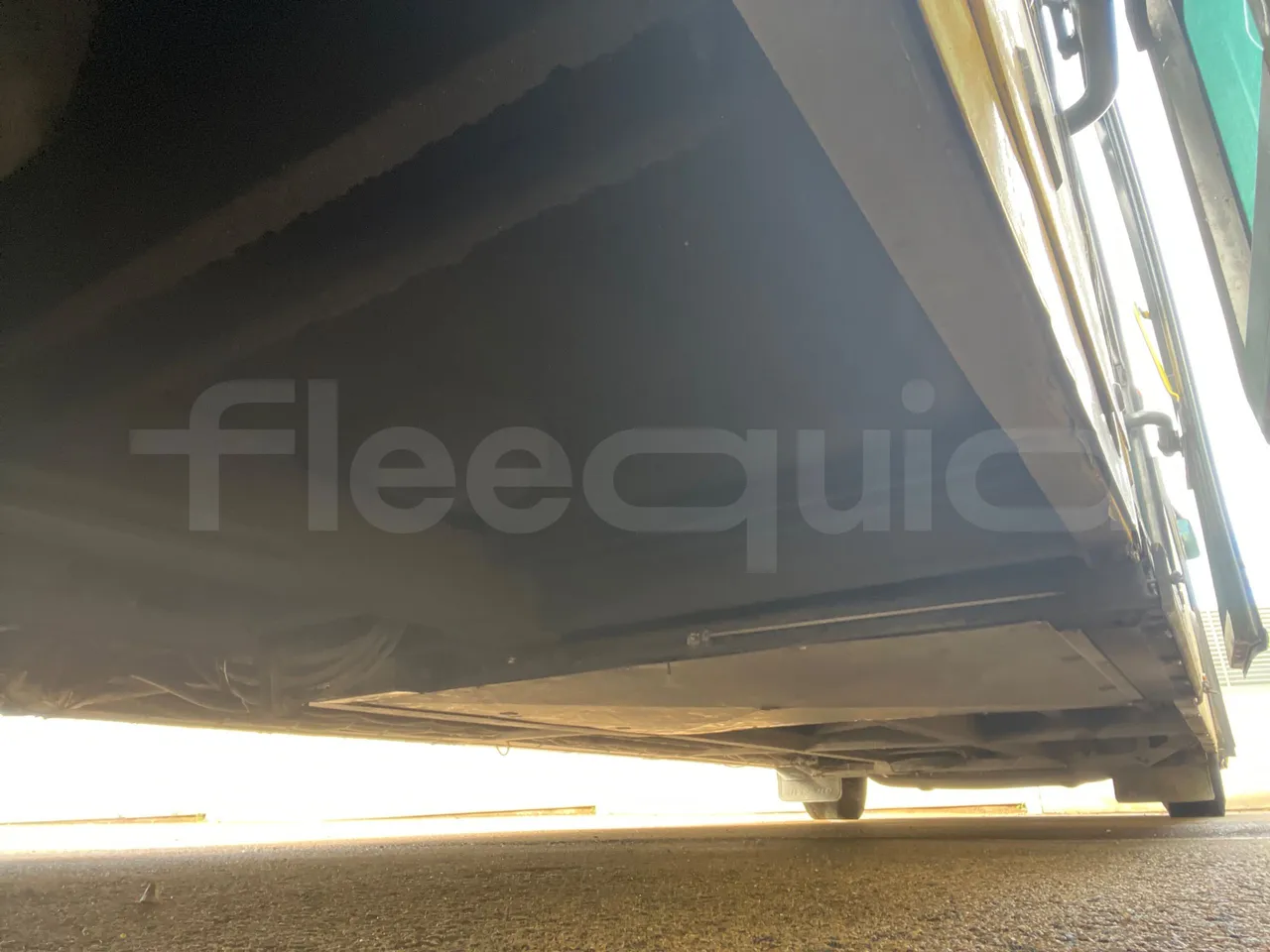 Mercedes-Benz OC500LE 1830H - EUR4 - 220kW -13.200m - vehicle plate photo