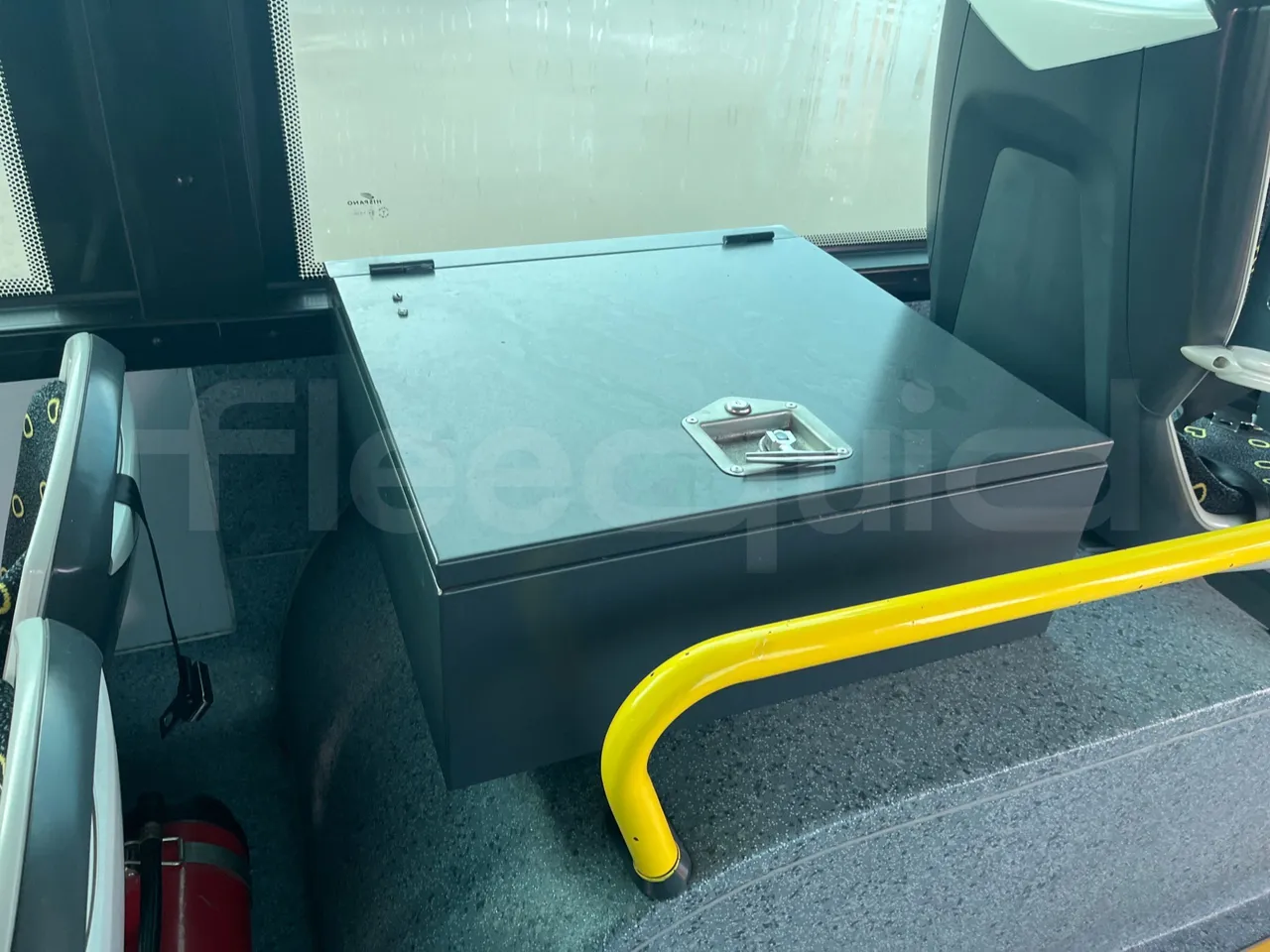 Mercedes-Benz OC500LE 1830H - EUR4 - 220kW -13.200m - table detail photo