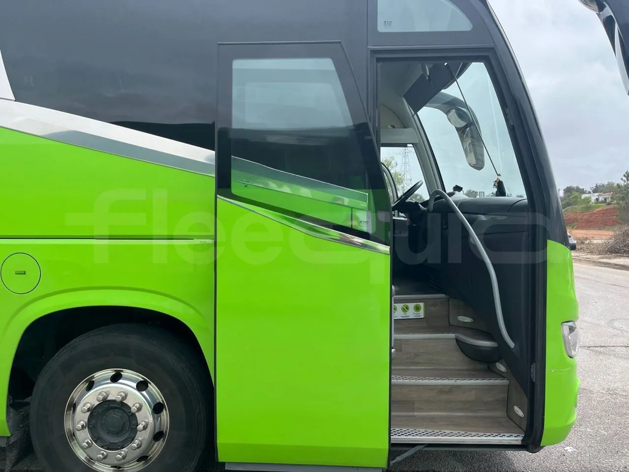 Irizar i6 12.35 - Euro6 - 302kW - 12.200mt - front door 1 open