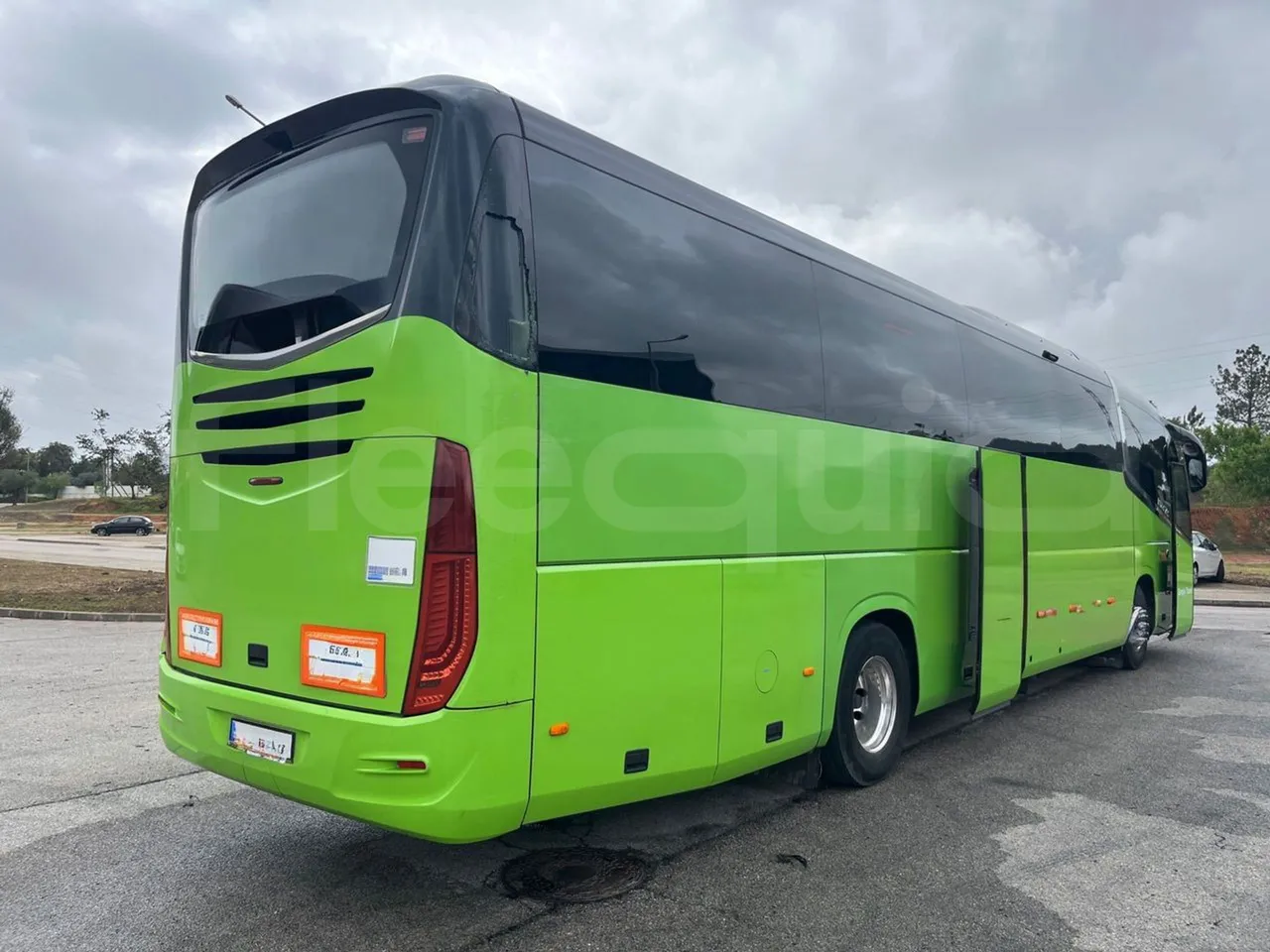 Irizar i6 12.35 - Euro6 - 302kW - 12.200mt - 3/4 right rear doors open