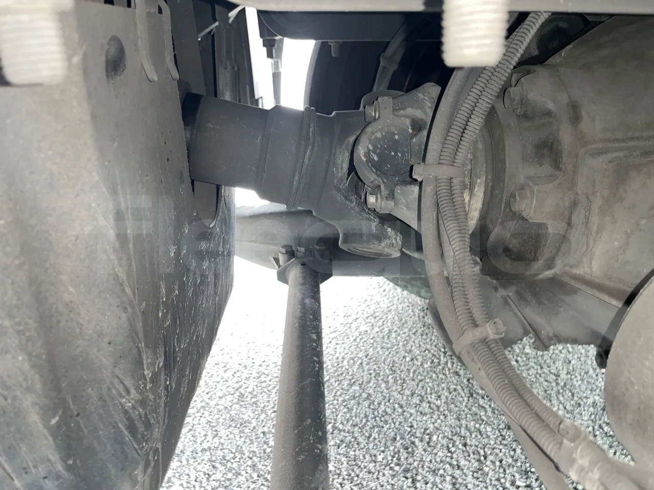 Irizar i6 12.35 - Euro6 - 302kW - 12.200mt - driveshaft photo