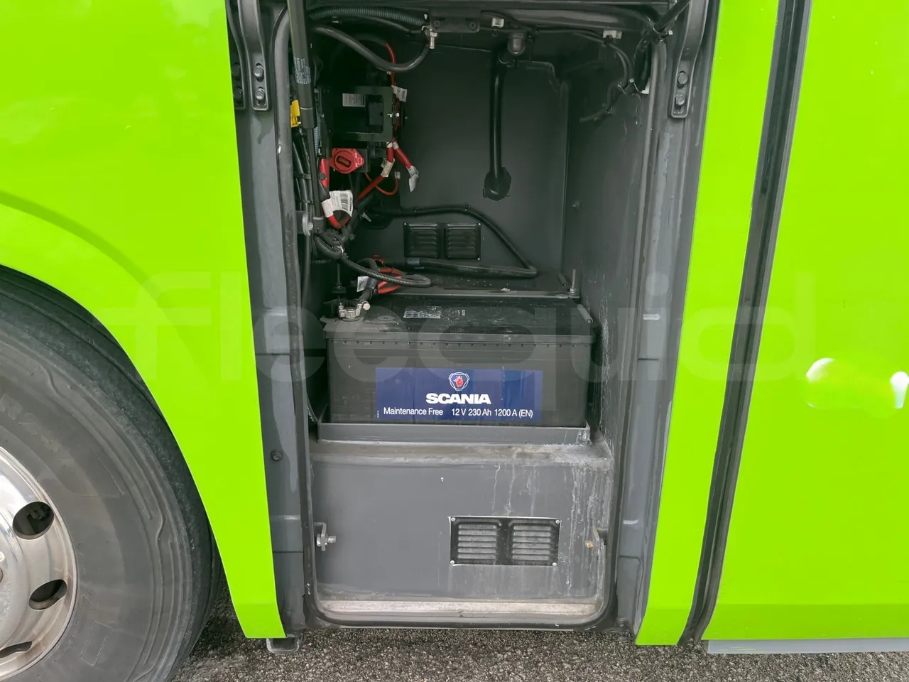 Irizar i6 12.35 - Euro6 - 302kW - 12.200mt - external compartments photo