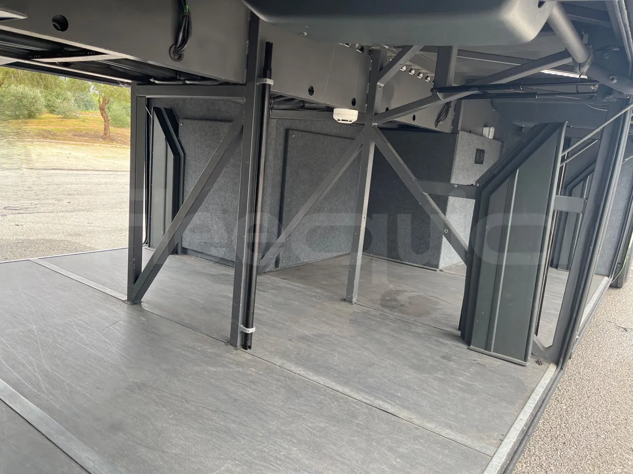 Irizar i6 12.35 - Euro6 - 302kW - 12.200mt - internal frame rust check