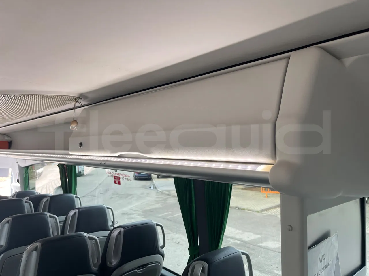 Irizar i6 12.35 - Euro6 - 302kW - 12.200mt - overhead compartments photo