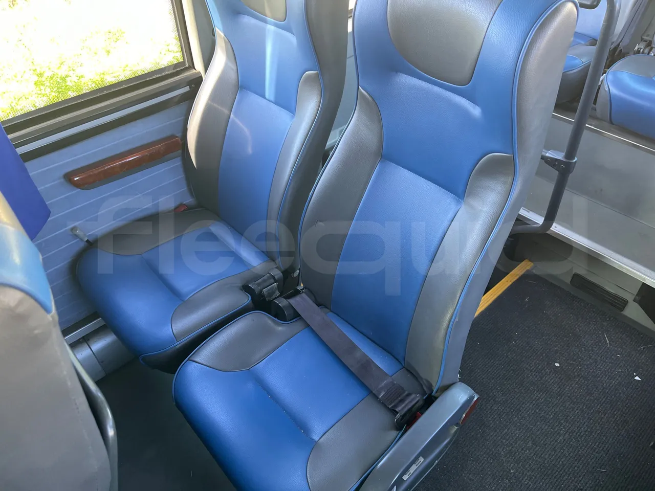 Isuzu Turquoise Anadolu - EUR4 - 151kW - 7.670m - central seat safety belt