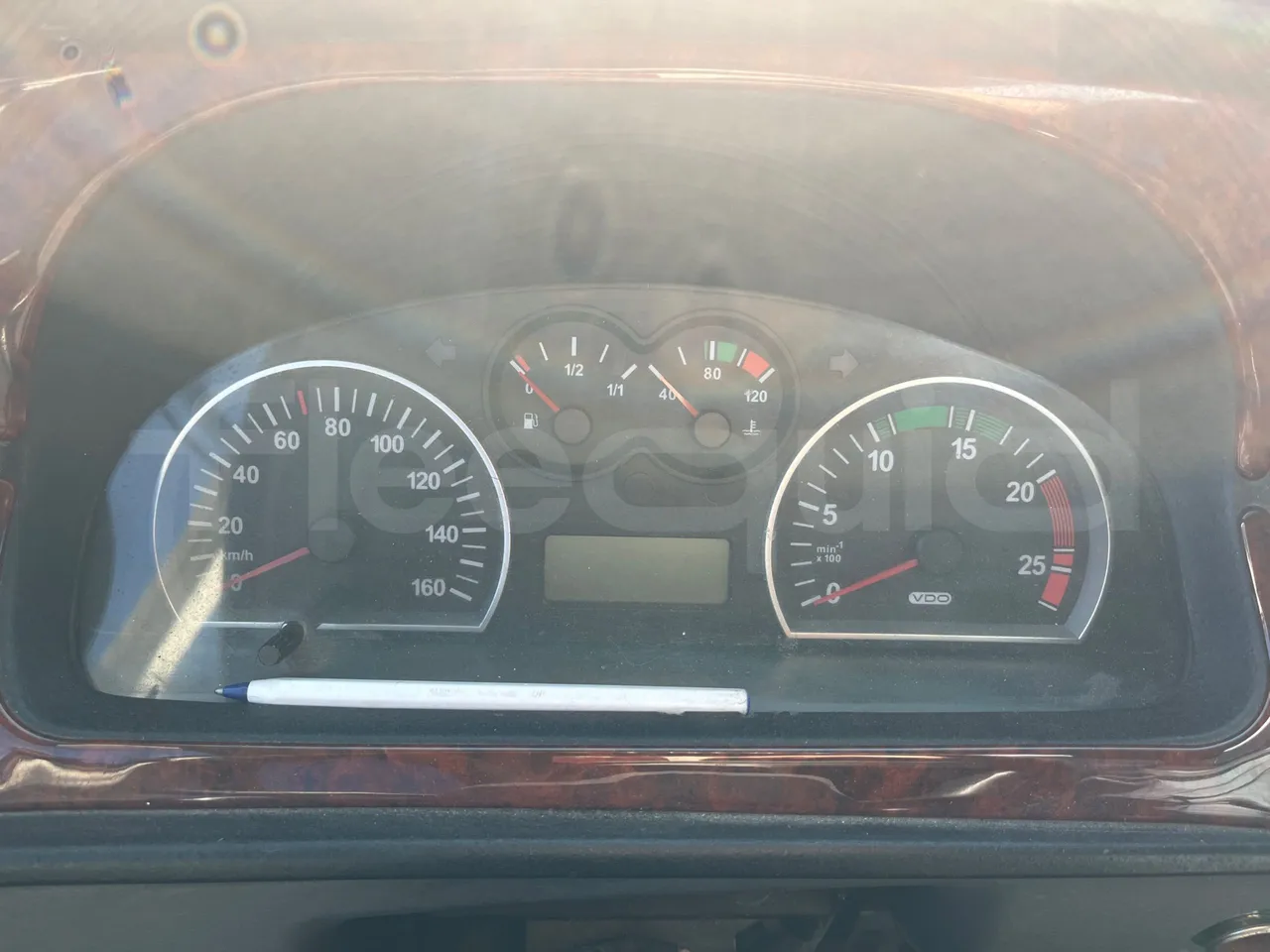 Isuzu Turquoise Anadolu - EUR4 - 151kW - 7.670m - dashboard lights on