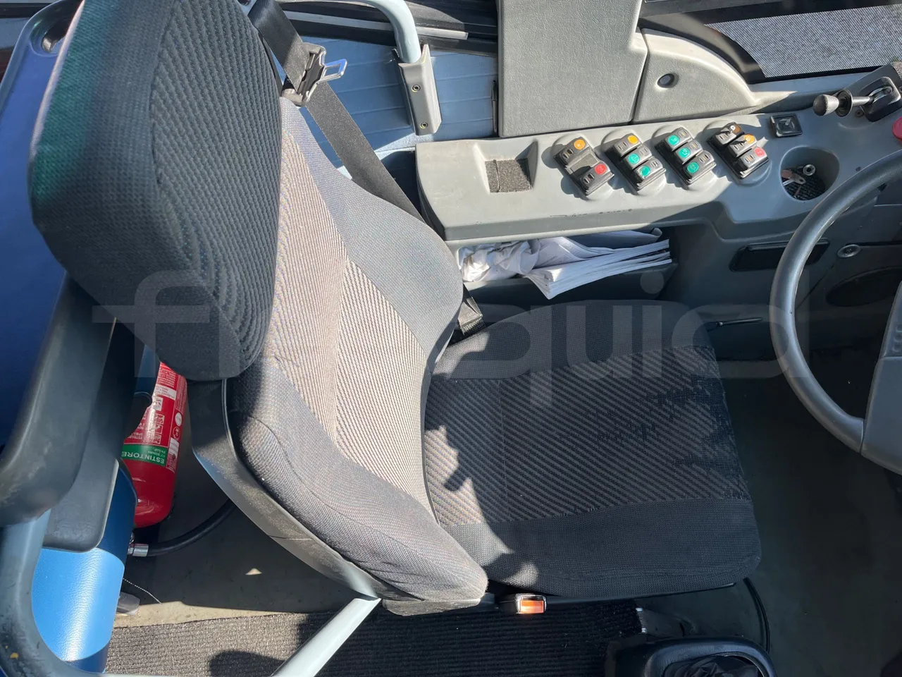 Isuzu Turquoise Anadolu - EUR4 - 151kW - 7.670m - driver's seat photo