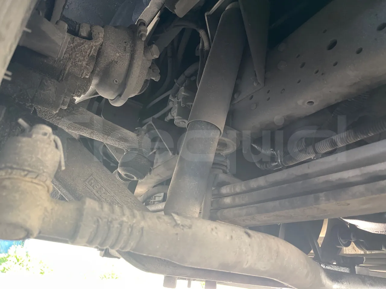 Isuzu Turquoise Anadolu - EUR4 - 151kW - 7.670m - front shock absorbers left