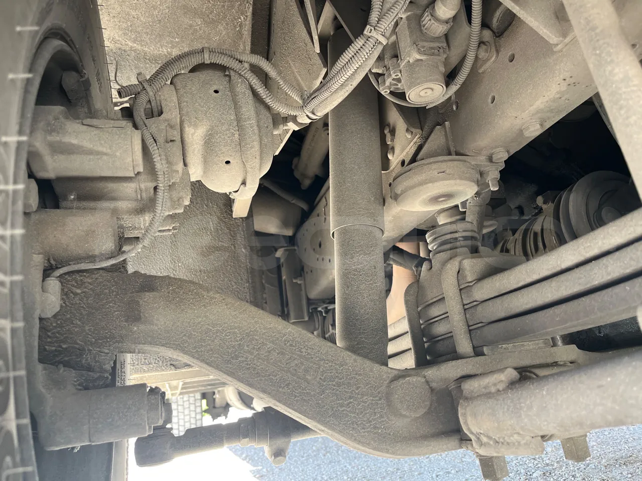 Isuzu Turquoise Anadolu - EUR4 - 151kW - 7.670m - front shock absorbers right