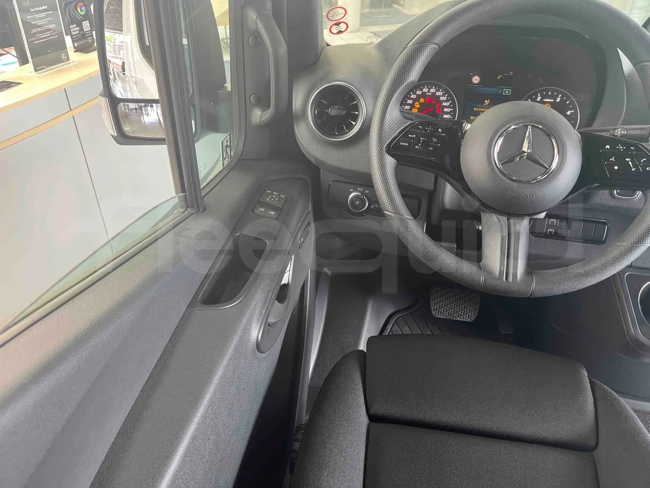Mercedes-Benz Sprinter - onboard devices 1