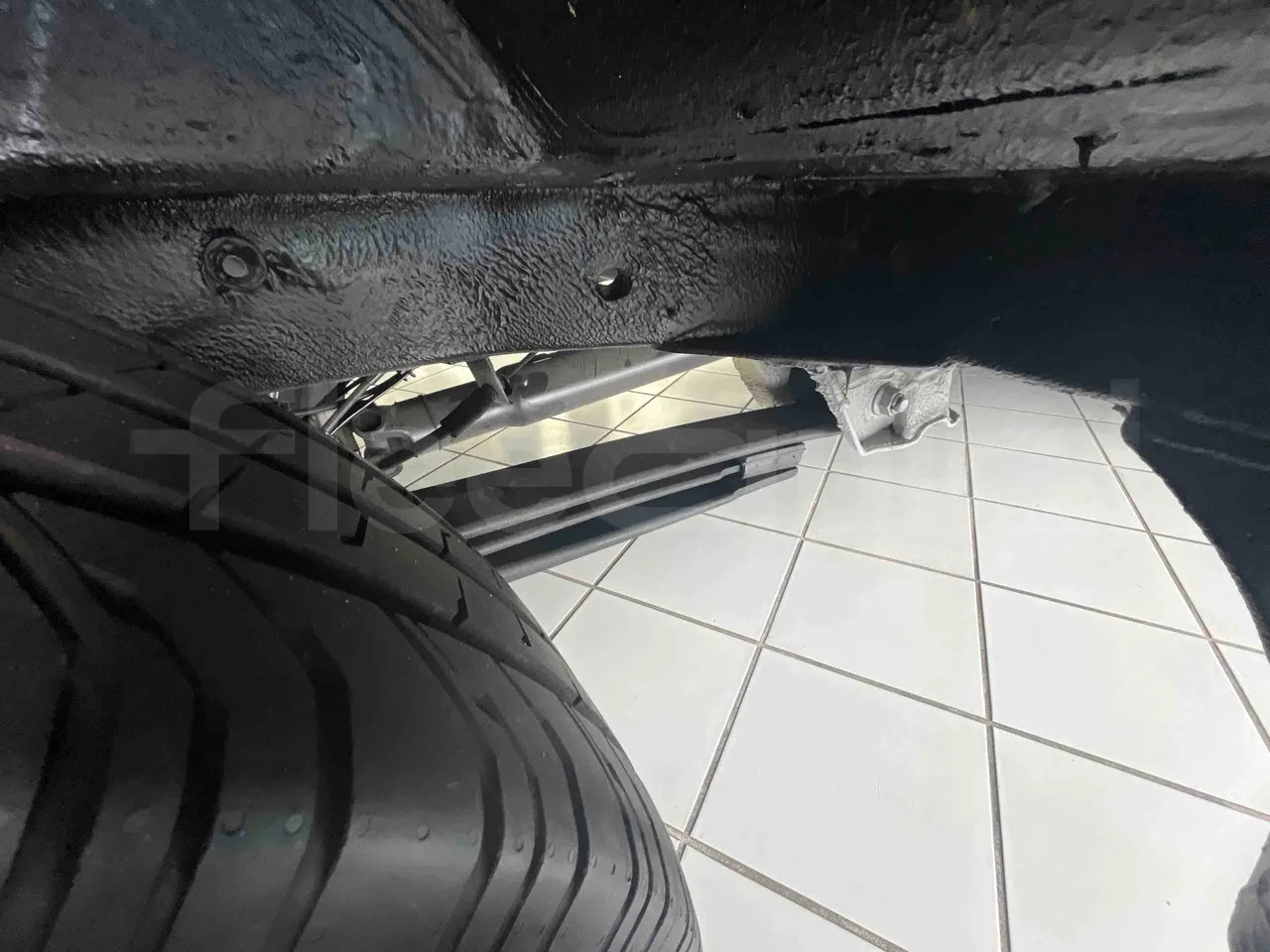 Mercedes-Benz Sprinter - axel 3 shock absorbers 2 right