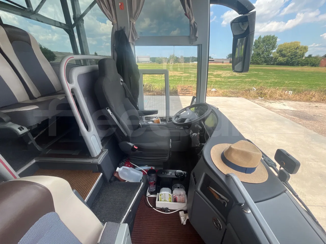 Van Hool Acron TX15 - EUR5 - 300kW - 12.2m - driver microphone accessories photo
