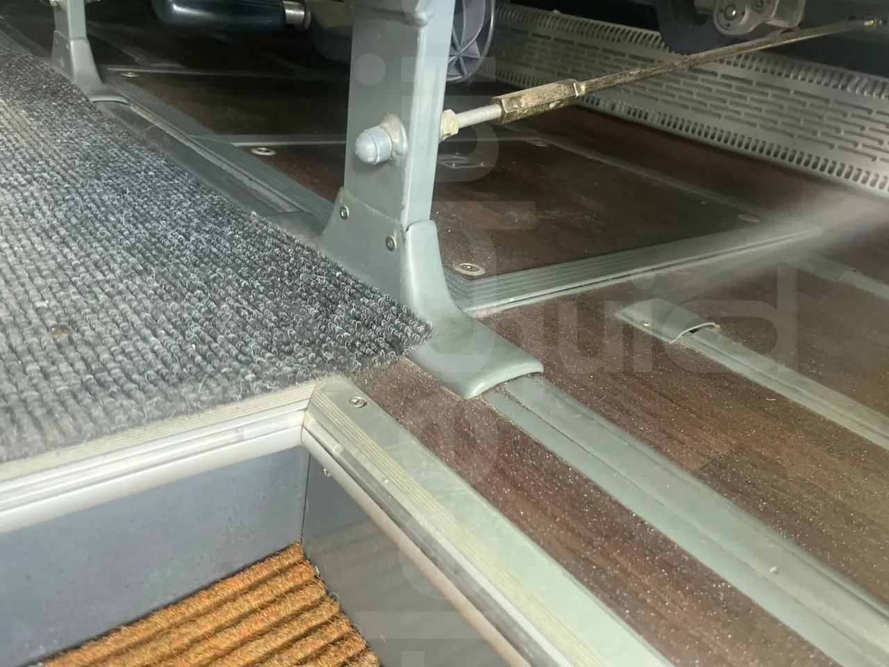 Van Hool Acron TX15 - EUR5 - 300kW - 12.2m - seat brackets photo