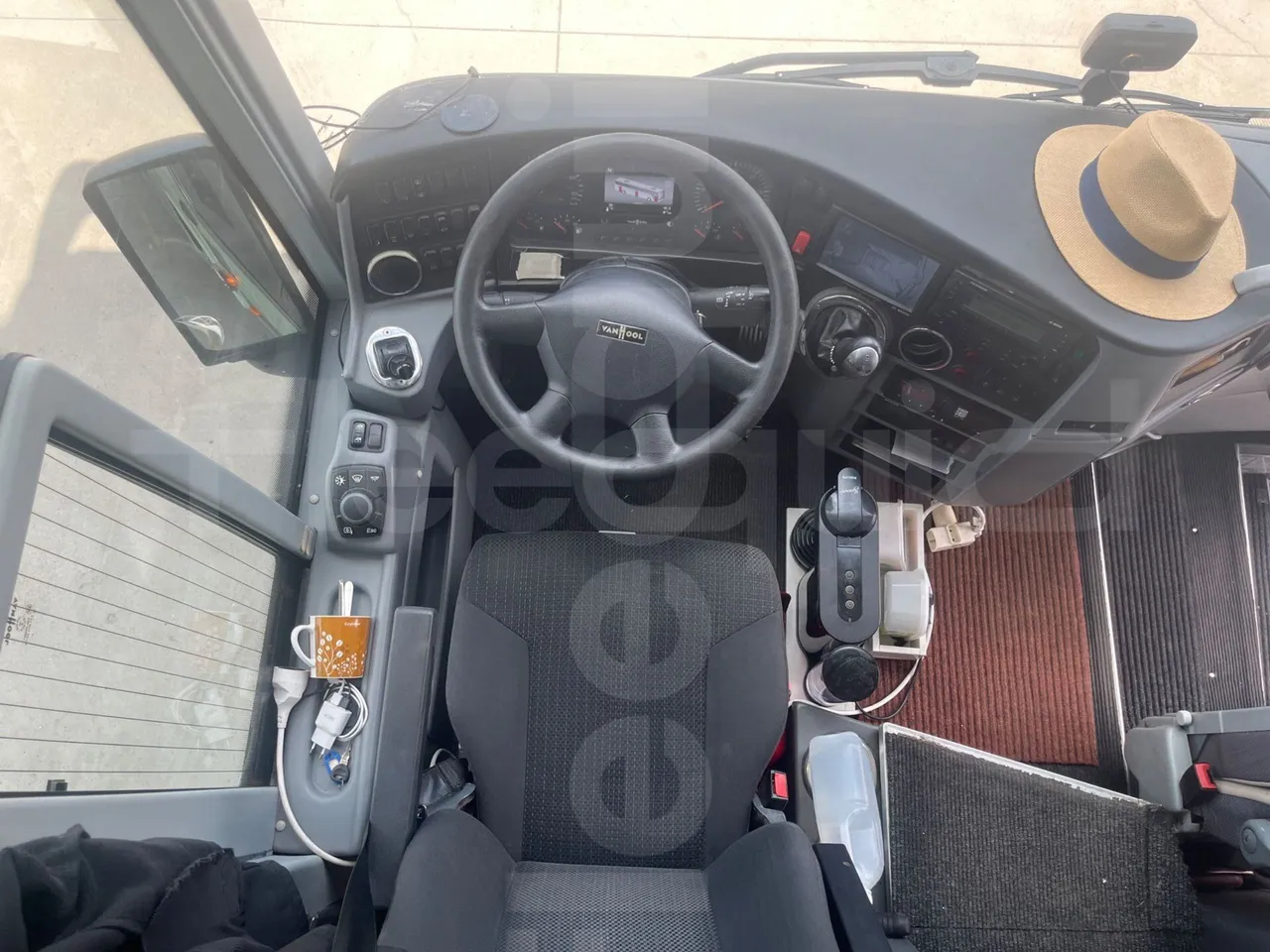 Van Hool Acron TX15 - EUR5 - 300kW - 12.2m - disabled area photo