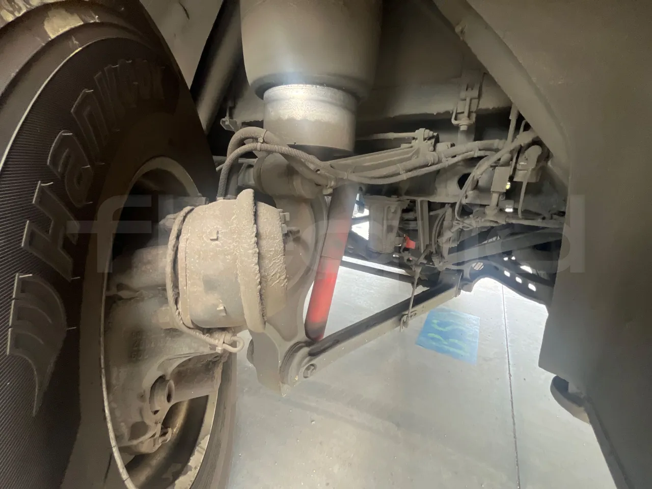 Van Hool Acron TX15 - EUR5 - 300kW - 12.2m - front discs right