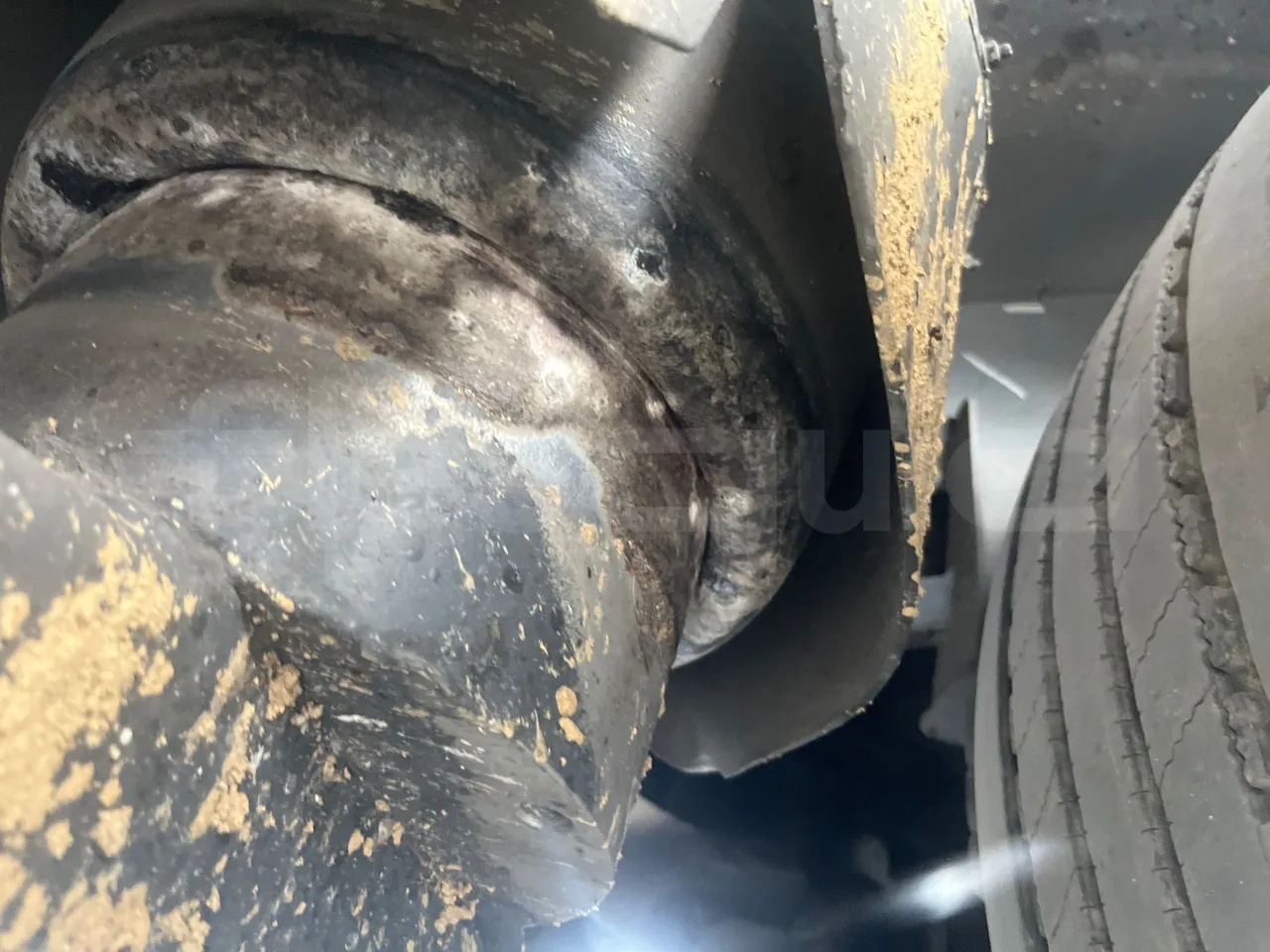 Van Hool Acron TX15 - EUR5 - 300kW - 12.2m - front shock absorbers left