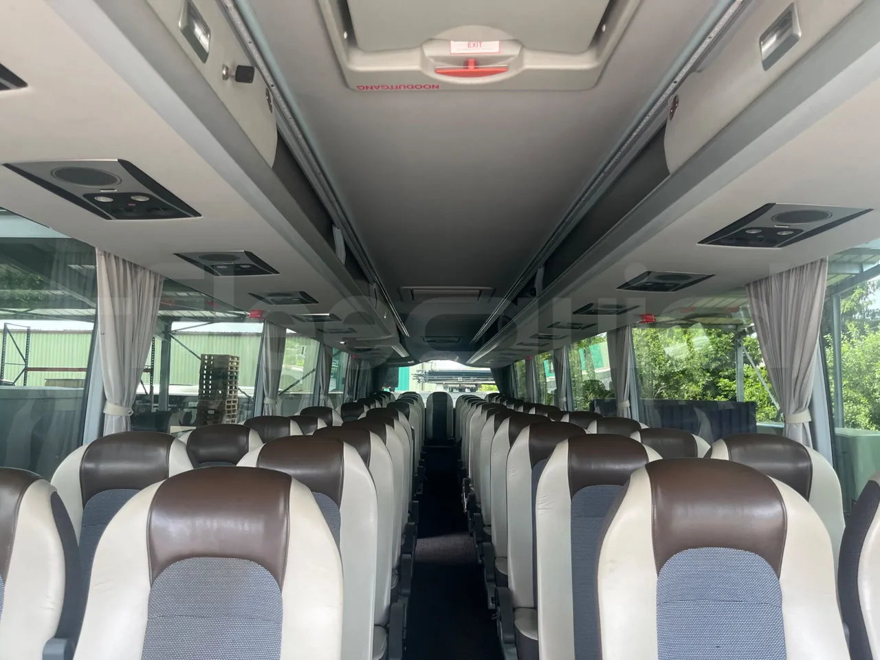 Van Hool Acron TX15 - EUR5 - 300kW - 12.2m - handrails photo