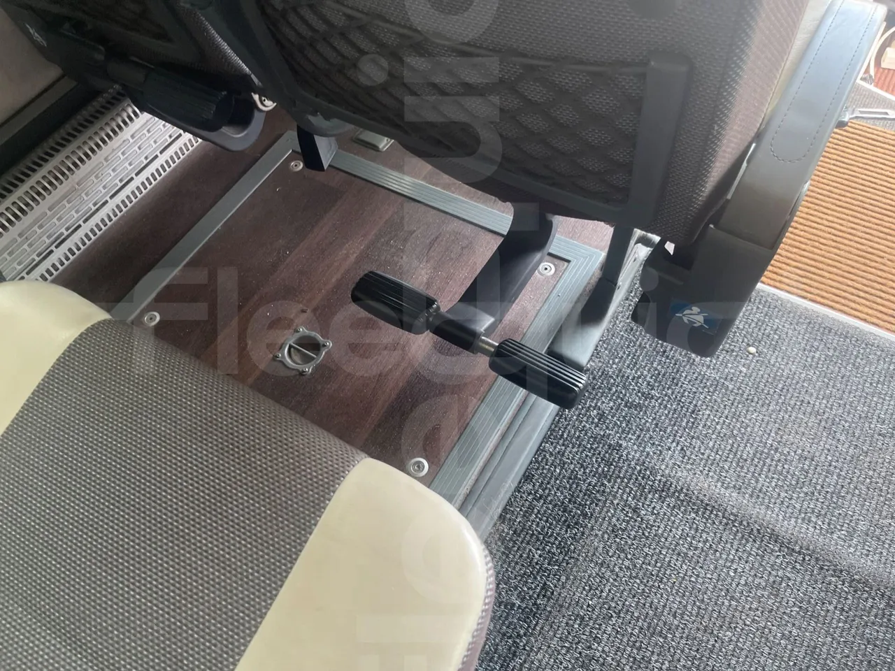 Van Hool Acron TX15 - EUR5 - 300kW - 12.2m - roof hatch 3