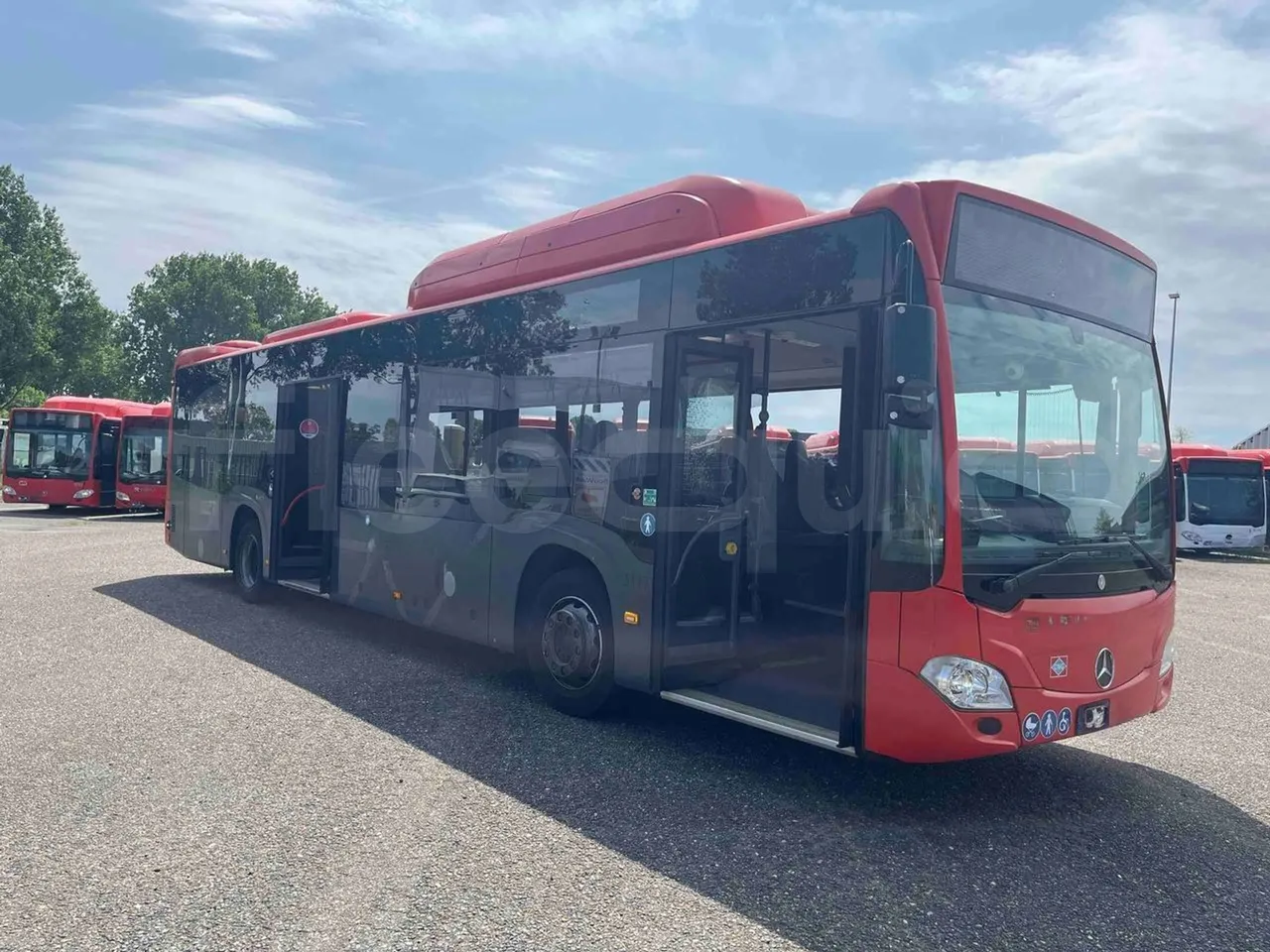 Mercedes-Benz Citaro - 3/4 Front Right Side Doors Open