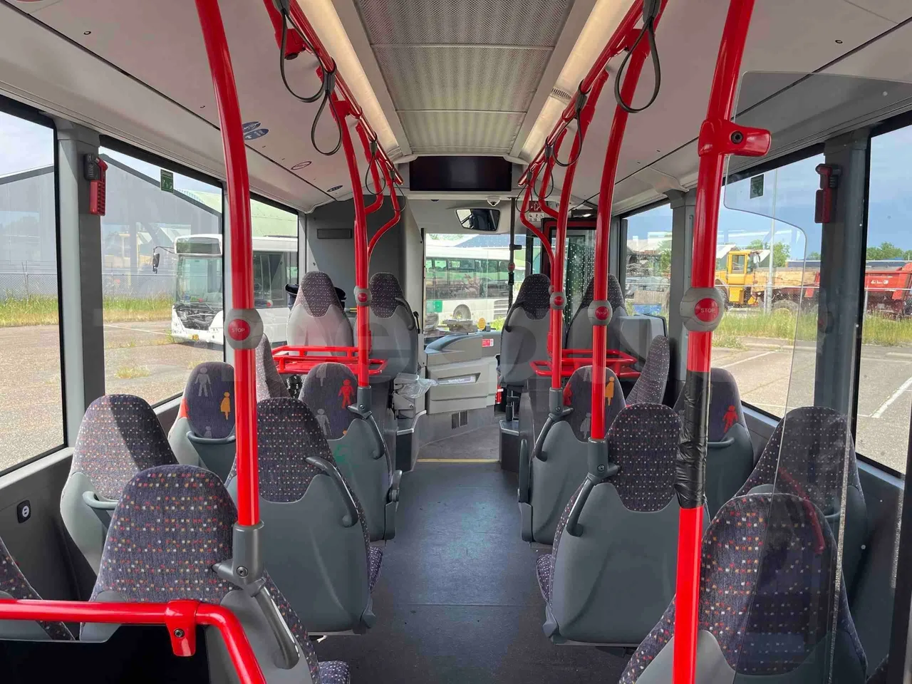 Mercedes-Benz Citaro - Forward Seats From Middle Position