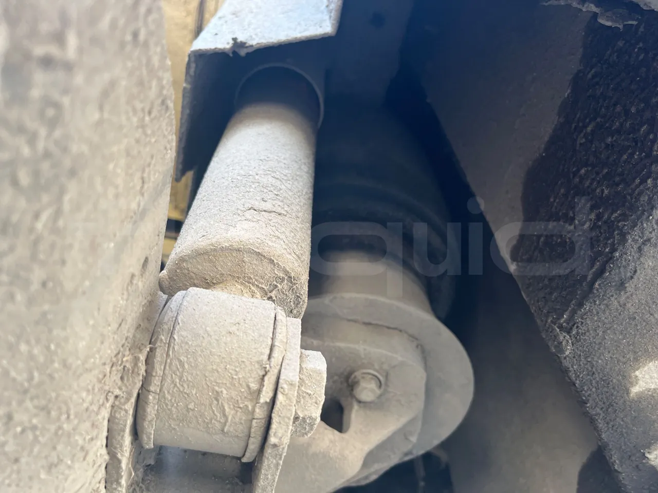 Iveco 380 12.38  - Euro2 - 276kW - 12mt - axel 2 air springs 1 left