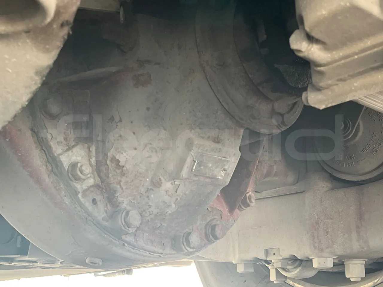 Iveco 380 12.38  - Euro2 - 276kW - 12mt - differential photo