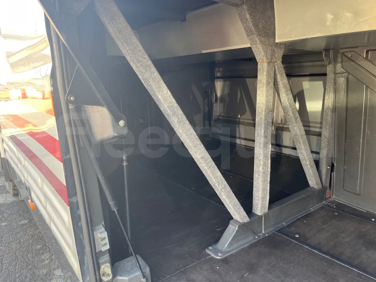 Iveco 380 12.38  - Euro2 - 276kW - 12mt - internal frame rust check