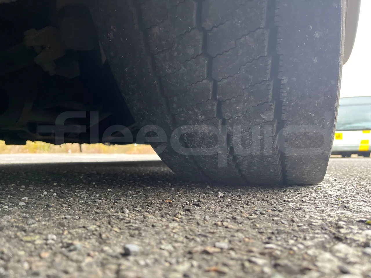 Mercedes-Benz Citaro O 530 - Euro5 - 220kW - 12.170mt - tread condition front tires right