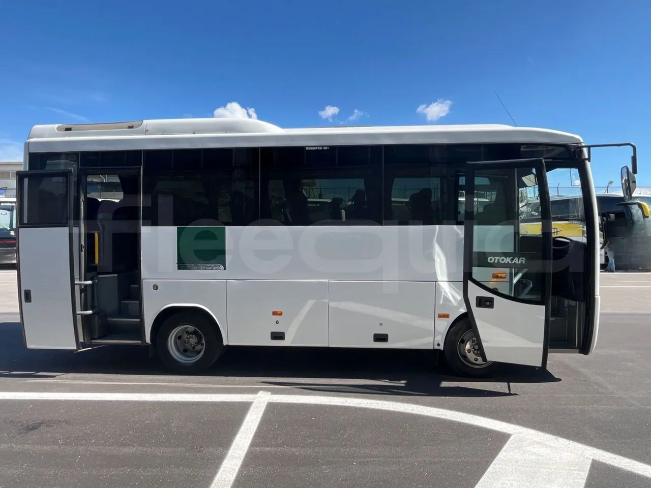 Otokar Navigo 160 S - Euro4 - 112kW - 7.100mt - right side doors open