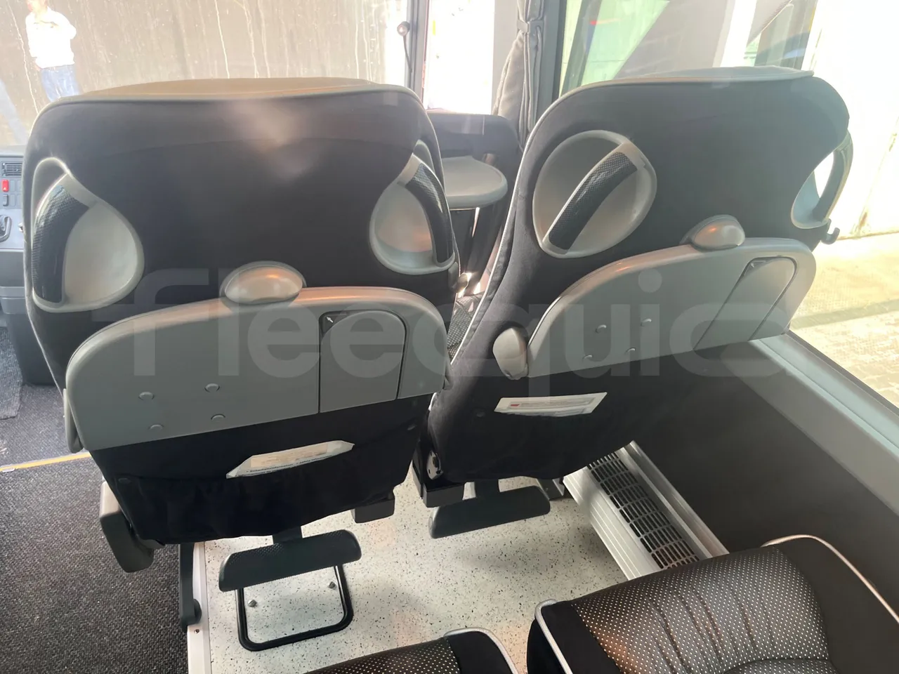 Setra S411 HD - central seat safety belt