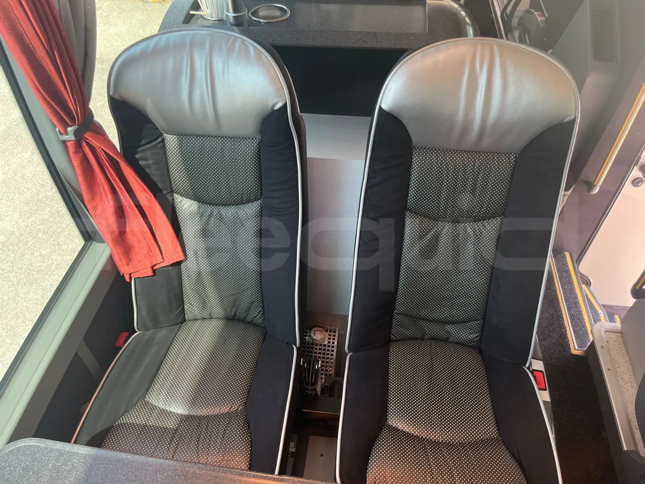 Setra S411 HD - door mechanism photo