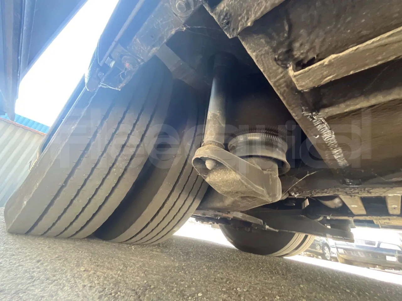 Setra S411 HD - front discs left