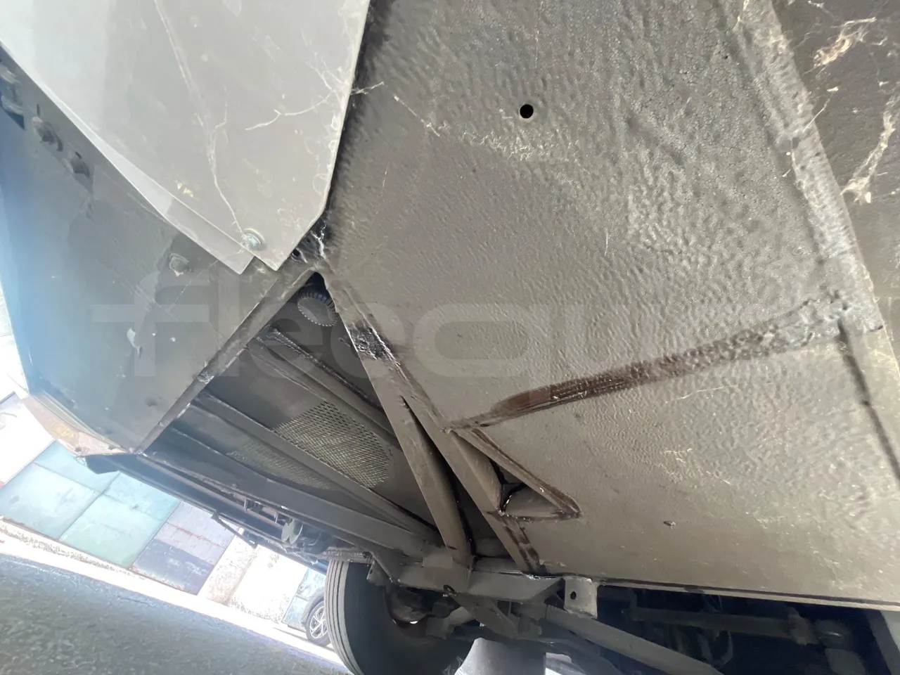 Setra S411 HD - front discs right