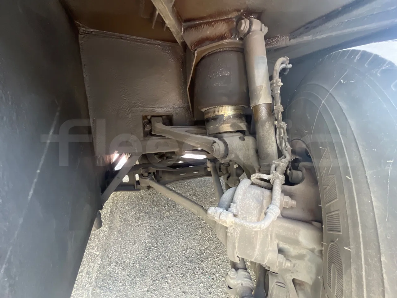 Setra S411 HD - axle 2 shock absorbers 1 right