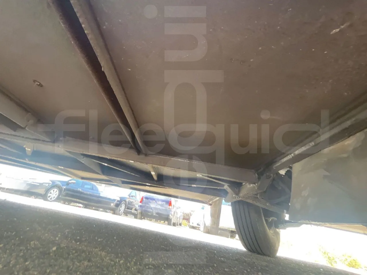 Setra S411 HD - front axle left side