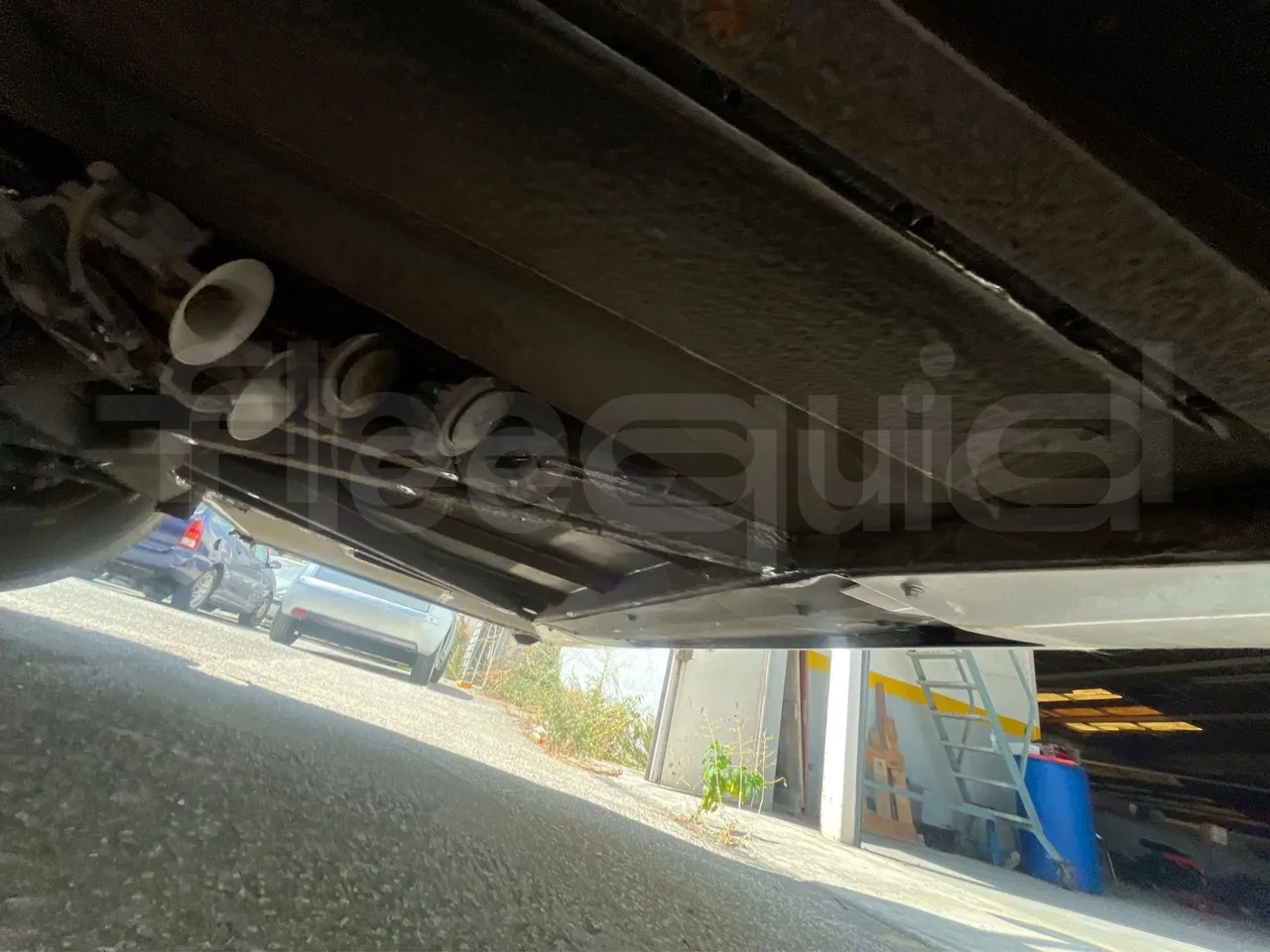 Setra S411 HD - spare wheel