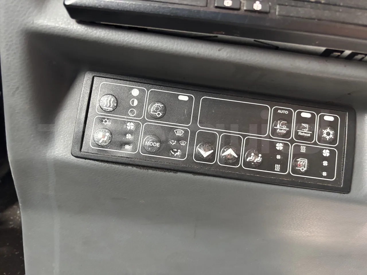 Isuzu Novo - Onboard Device 1