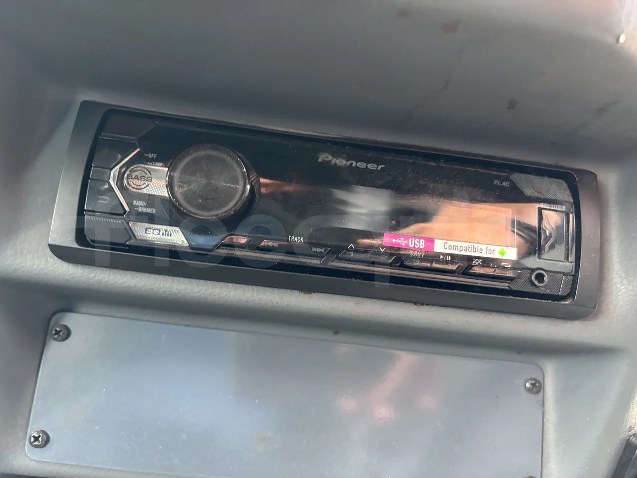 Isuzu Novo - Onboard Device 2