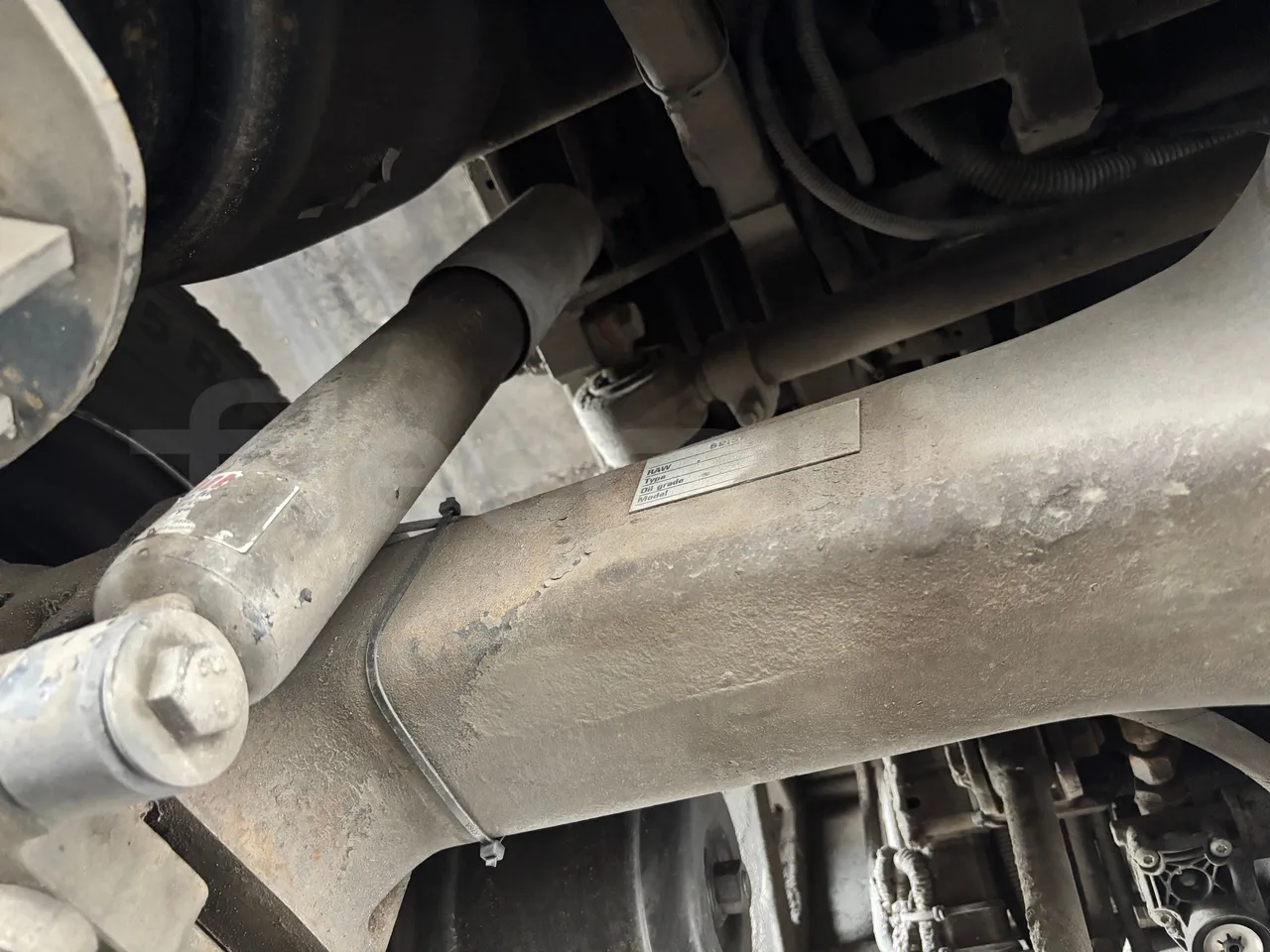 Isuzu Novo - Second Axle First Shock Absorbers Left Side