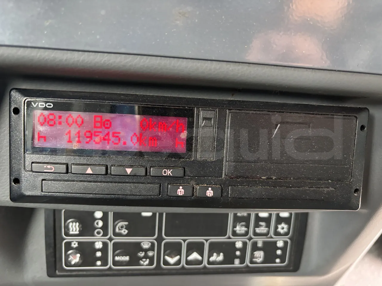 Isuzu Novo - Tachograph