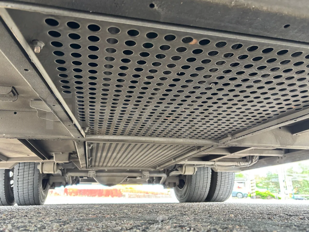 Isuzu Novo - Central Undercarriage