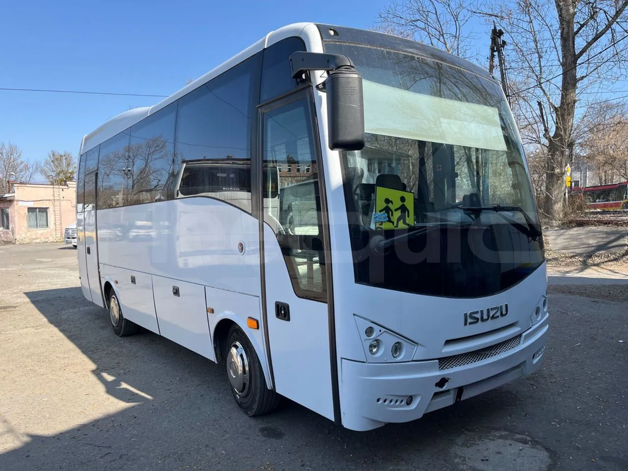 Isuzu Turquoise/Sb Anadolu - Euro 6 -140 kW - 7.720 mt - Base cover photo