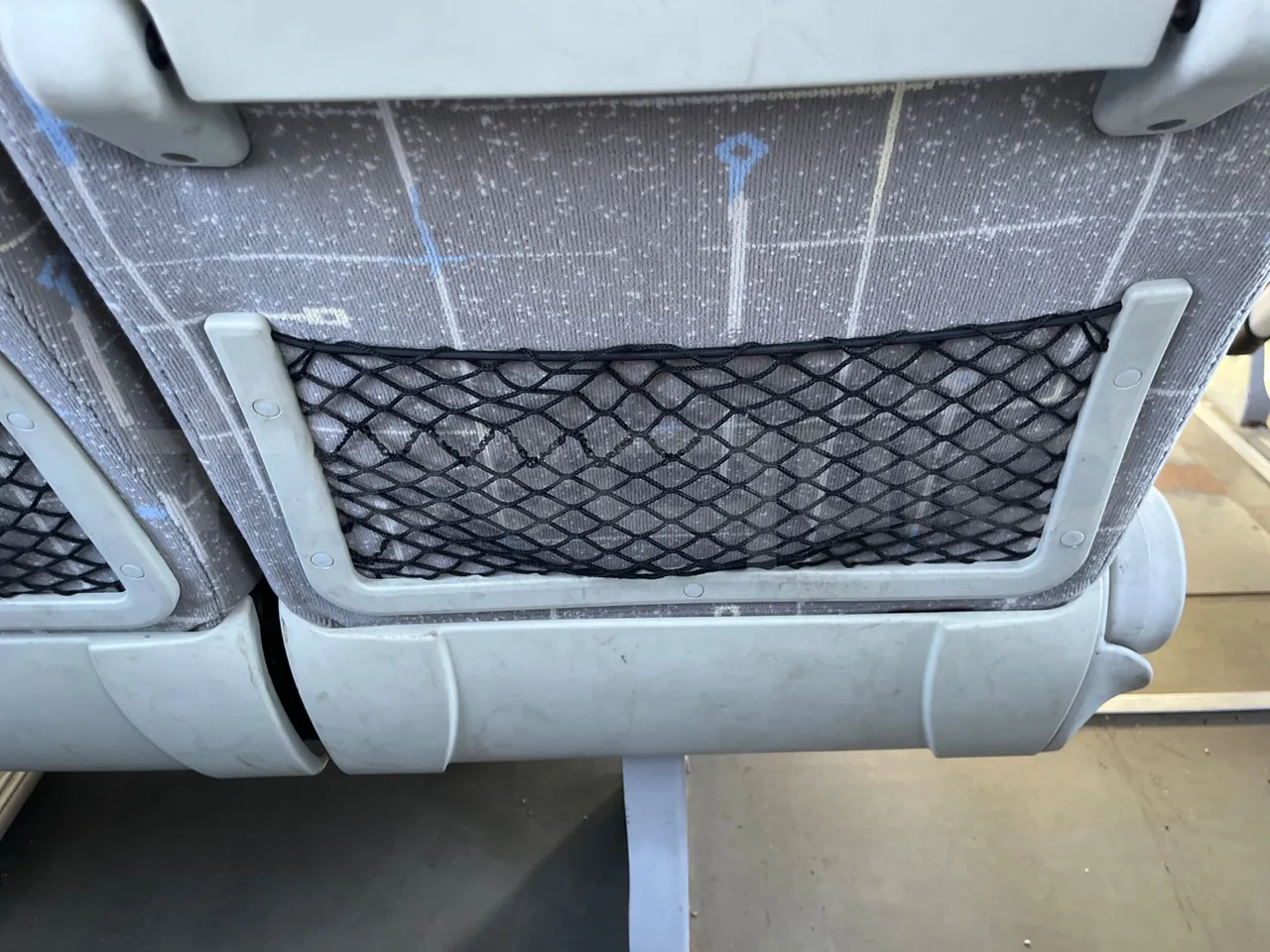 Isuzu Turquoise/Sb Anadolu - Euro 6 -140 kW - 7.720 mt - mesh detail photo