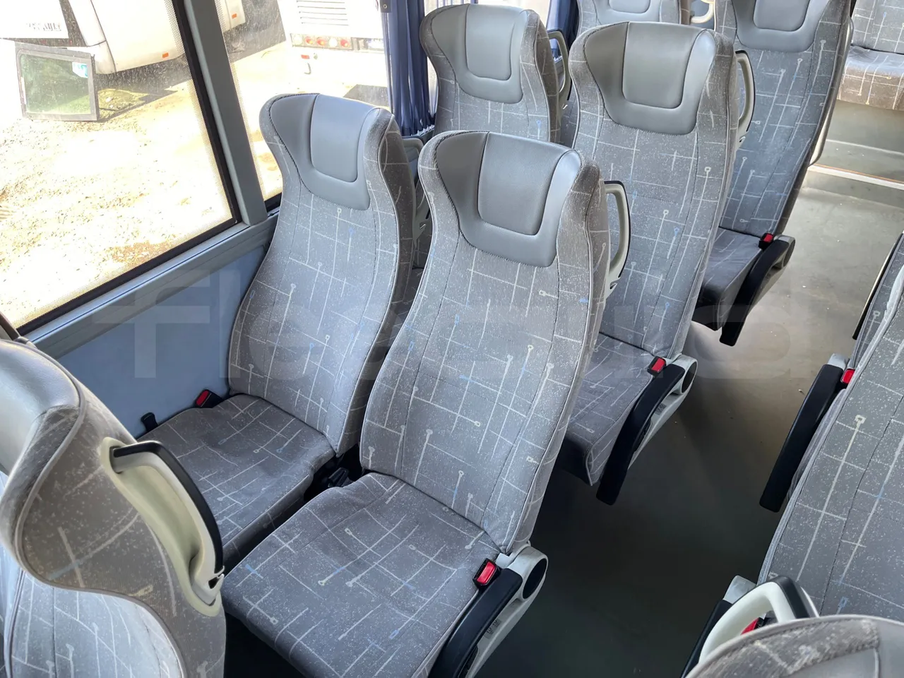 Isuzu Turquoise/Sb Anadolu - Euro 6 -140 kW - 7.720 mt - single seat detail